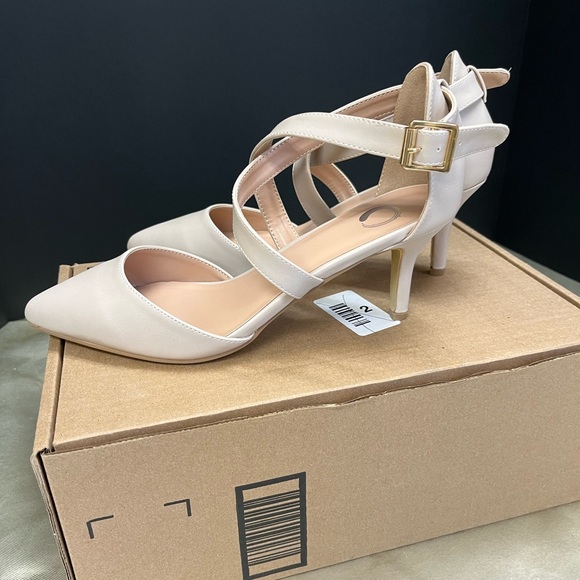 Journey Riva Pumps - Picture 11 of 13